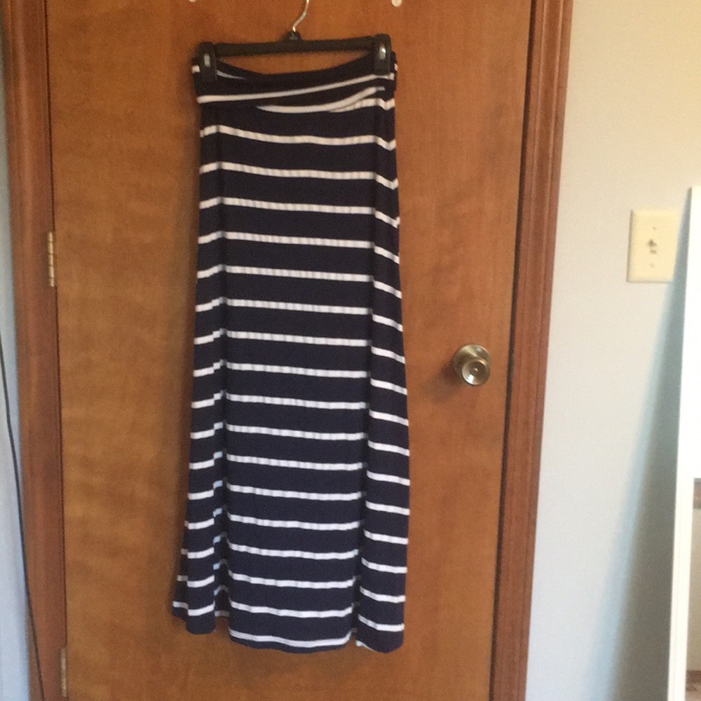 navy blue striped women’s skirt